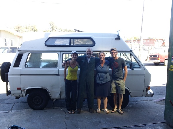 files/blog/Presentation/Projet/Ou_sommes_nous/Blog/Paul et notre van.jpg